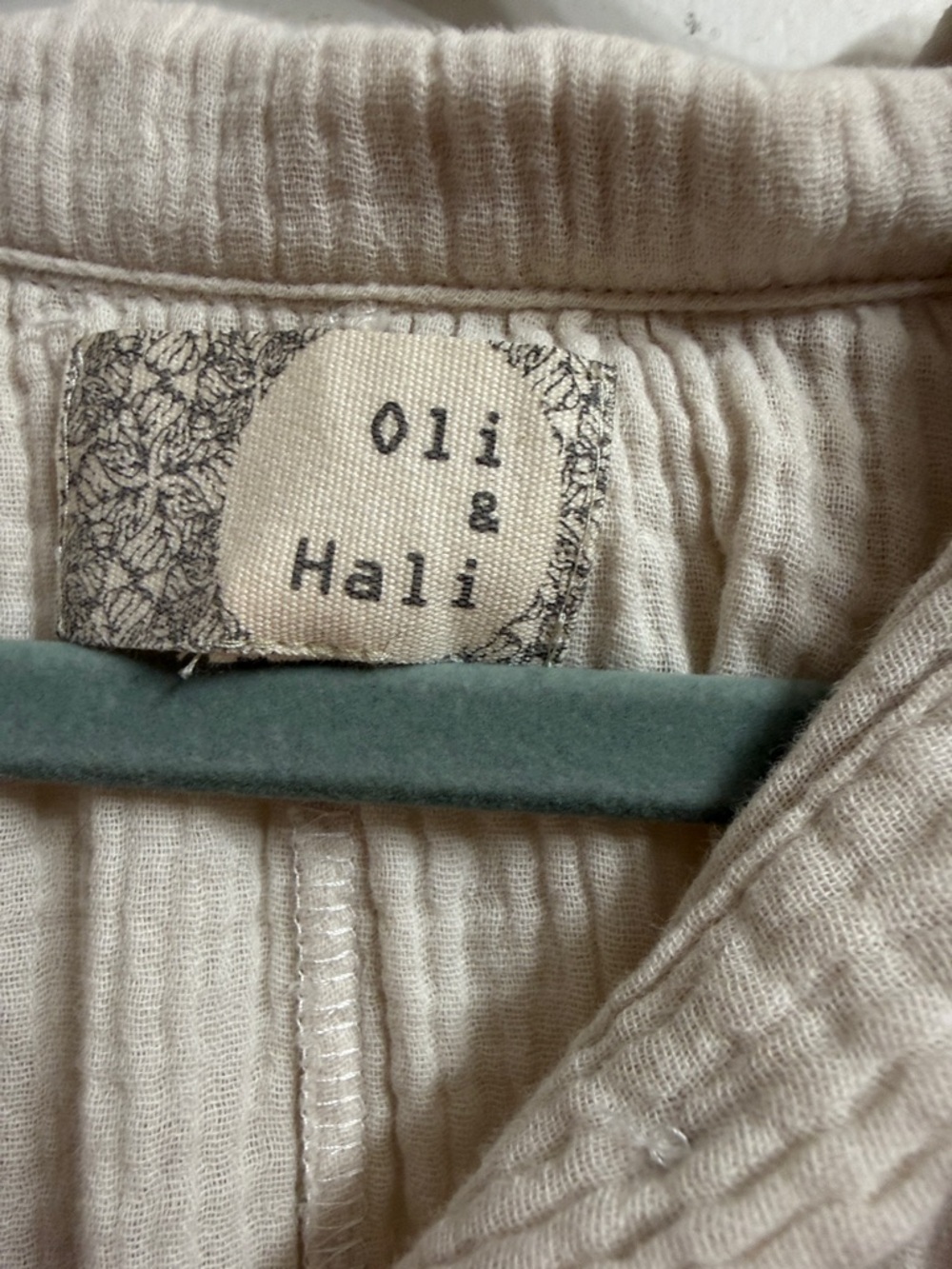 Oli & Hali Cream Button-Down Textured Layered Shirt - Picture 2 of 5